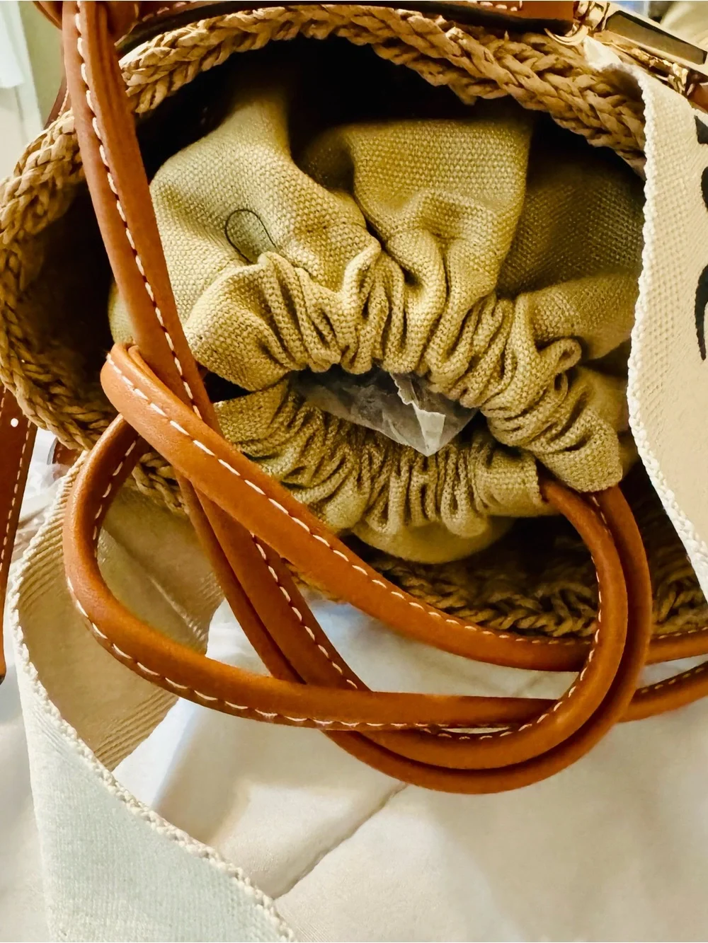 CHLOE ,Women's Brown Leather Round Crossbody Bag